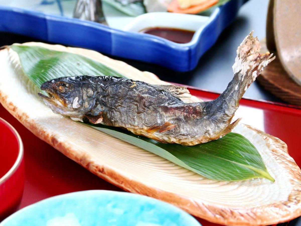 富山県 よしのや旅館 난토 외부 사진